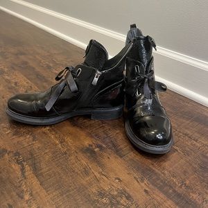 Sheridan Mia Tease Bootie Black - Size 11